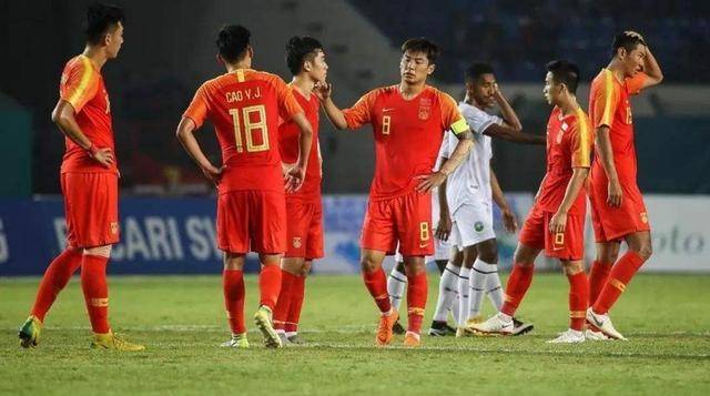 九游官网-快船不断突破！，德罗巴连续十场比赛得分超过重返赛场引发球迷热议-九游官网