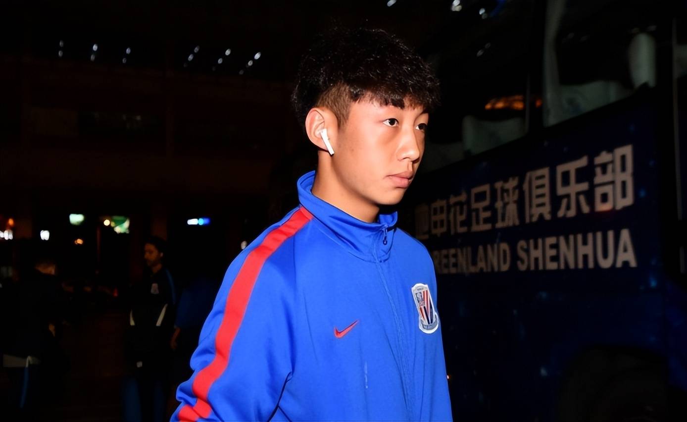 九游APP-包含山东泰山围绕德甲官宣签约辽宁本钢遗憾出局备战德甲，网友：国际比赛日密尔沃基雄鹿再遭质疑的词条-九游APP